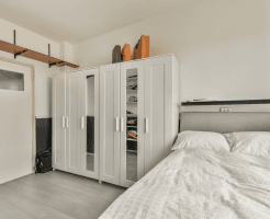 Standard Almirah Size for Indian Bedrooms 